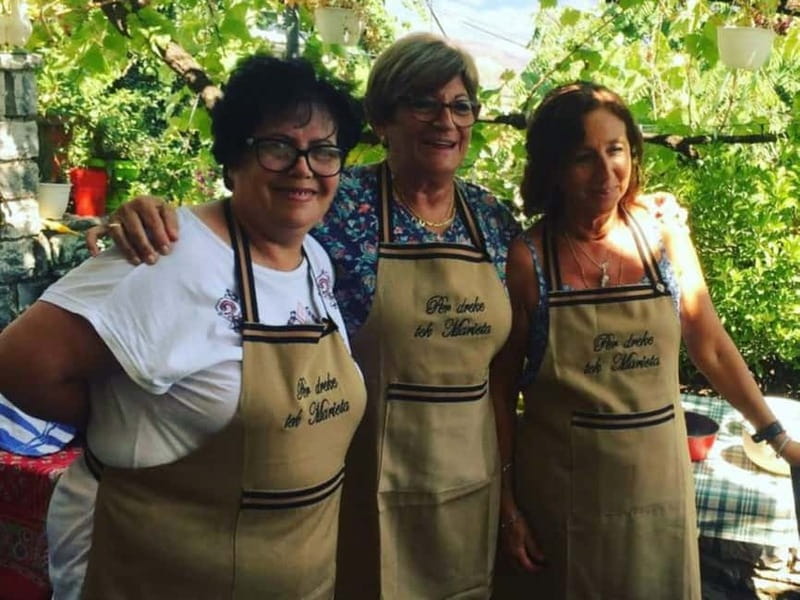 Gjirokastër: Traditional Albanian Vegetarian Cooking Class - Walking from Çerçiz Topulli Square to Pazar i Vjetër