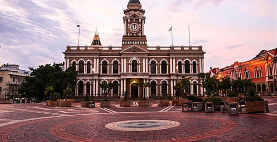 GQ: City Walking Tour & African Cuisine Cooking Class - Who should book this experience?
