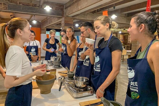 Half Day Chiang Mai Cooking Class and Market Taste Tour - Who Will Enjoy This Most