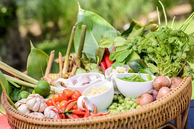 Half-Day Chiang Mai Cooking Class: Make Your Own Thai Foods - The setting gives you a break from central Chiang Mai