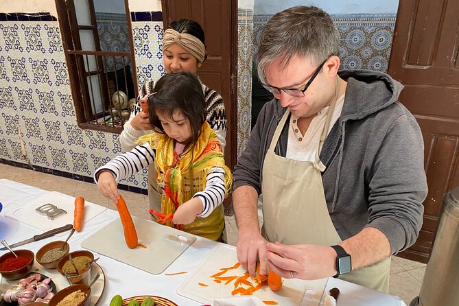 Half-Day Cooking Class with Local Chef Laila in Marrakech - Moroccan tea and the start of the kitchen work