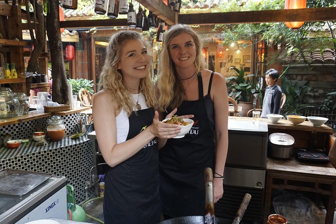 Half-day Dandan Noodles Cooking Class with a Local Market Visit - Why Dan Dan noodles make a good Chengdu food lesson
