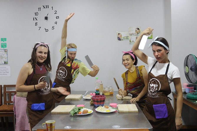 Half Day Evening Cooking Class with Market Tour in Chiang Mai - A Hands-On Class, Not a Cooking Show