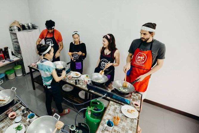 Half Day Morning Cooking Class with Market Tour in Chiang Mai - Who should book this Chiang Mai class?