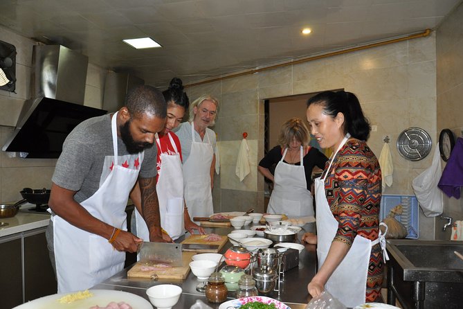 Half-Day Sichuan Cooking Class Experience in Chengdu - Pickup at 4:00 pm and the Trip to the Kitchen