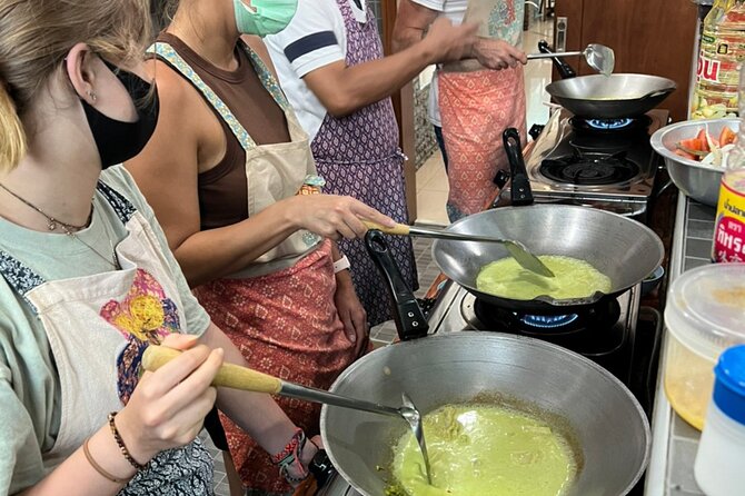Half day Thai cooking Class + Market tour+Garden tour - From Kata market to Woody Kitchen