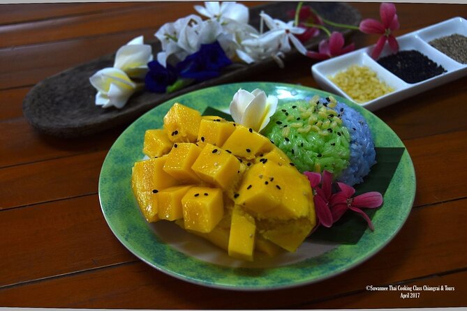 Half-Day Thai Cooking Class with organic ingredients - Suwannee’s teaching style and spice control