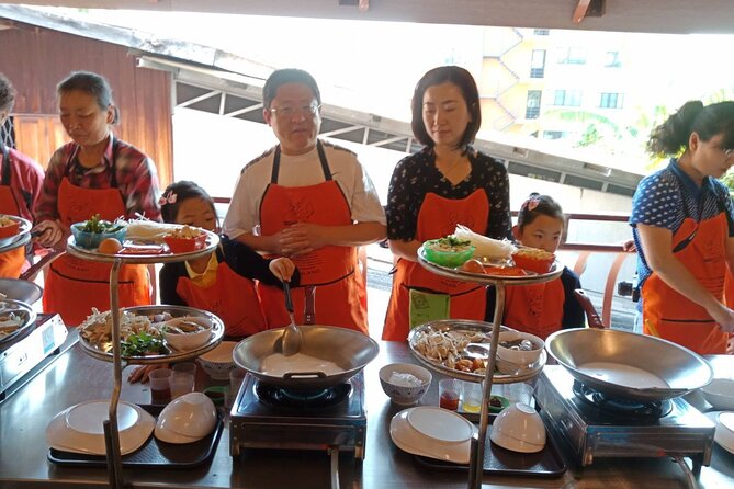 Half-Day Thai Cuisine Cooking Experience in Chiang Mai - Choosing four or six dishes