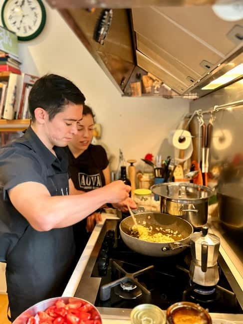 Handmade Pasta & Tiramisu Cooking Class + Stunning Lake View - What the hosts add to the meal