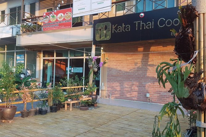 Hands-on Thai Cooking Class Phuket with Market Tour Option! - Who should book this class