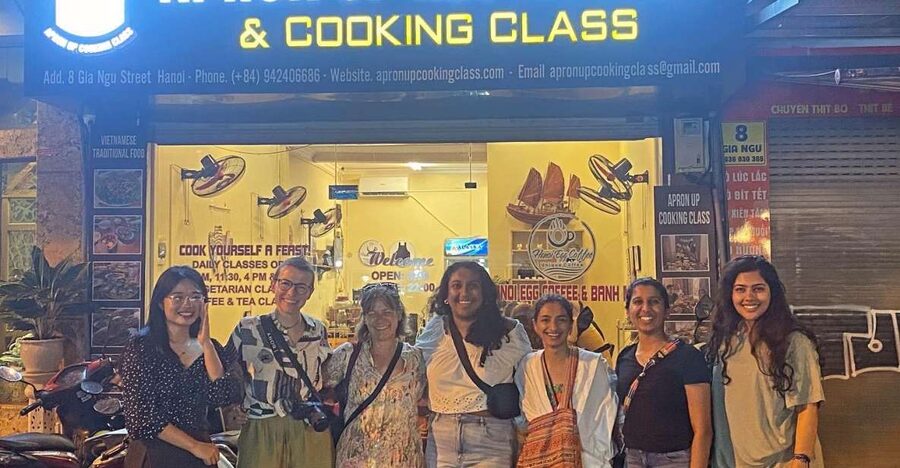 Hanoi: 5 Local Dishes Cooking Class with Meal & Market Visit - Meeting the chef in Hanoi’s Old Quarter