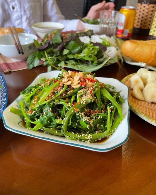 Hanoi: 5 Local Dishes Cooking Class with Meal & Market Visit - Shopping for ingredients at a local wet market