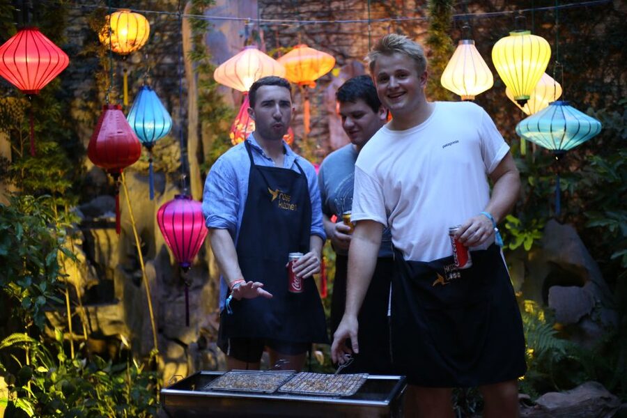 Hanoi: Cooking Class in a Local Villa with Market Tour - How much help beginners receive