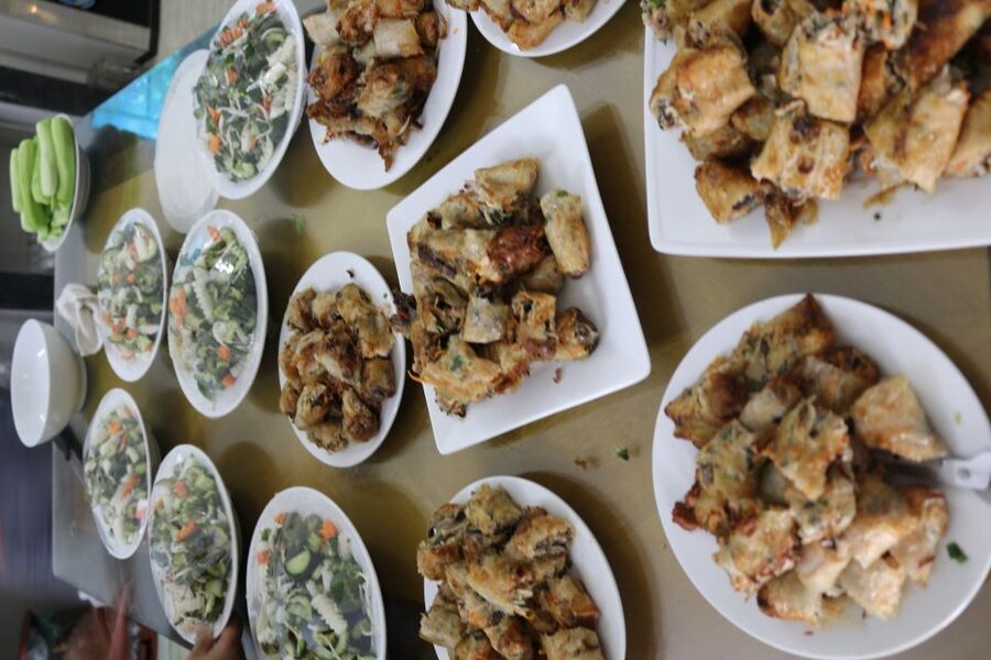 Hanoi: Village Farm Tour and Cooking Class with Lunch - David and the value of a good guide