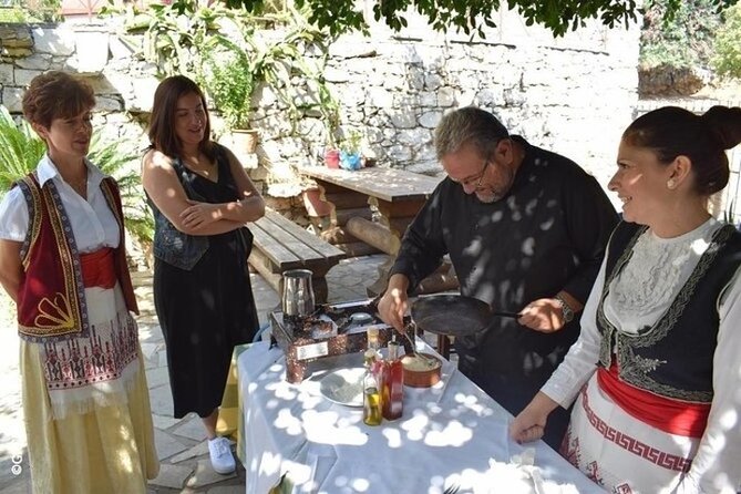 Heraklion: Cretan private cooking lesson with lunch in Arolithos - What you actually cook during the four hours