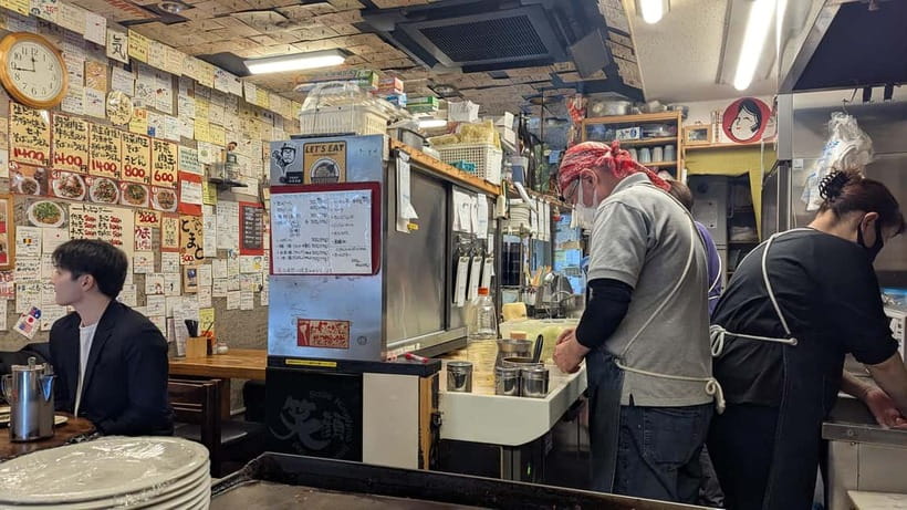 Hiroshima: Okonomiyaki Cooking Class with a Local Chef - Taking the tram to a local restaurant