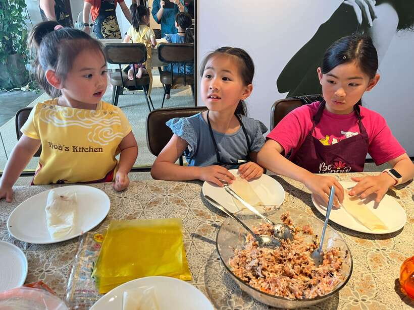 Ho Chi Minh City: Vietnamese Homestyle Cooking Class - Fresh Ingredients and Special Diets