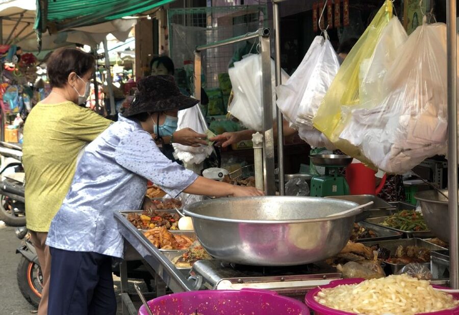 Ho Chi Minh: Local Cooking Class At Auntie's Home - Cooking in Auntie Tu’s home