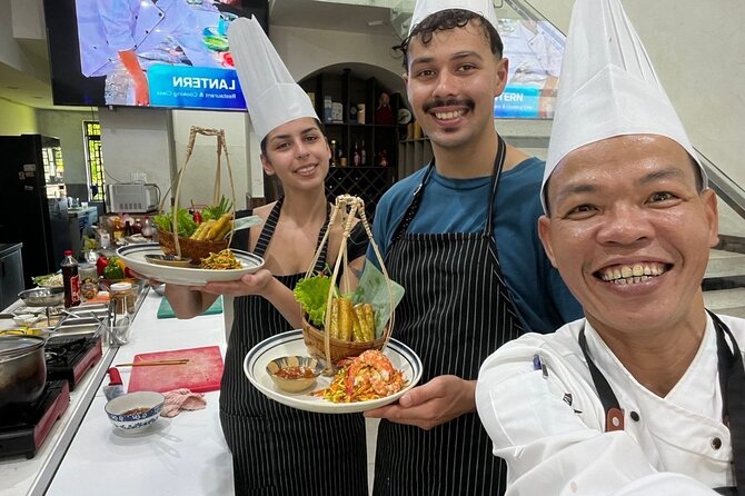 Hoi An Authentic Cooking Class with Pro Chef in Small group - Making the sauces and Hoi An spring rolls
