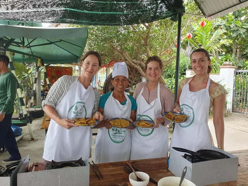 Hoi An Coconut Boat, Lantern Making & Cooking Class Organic - Key details at a glance
