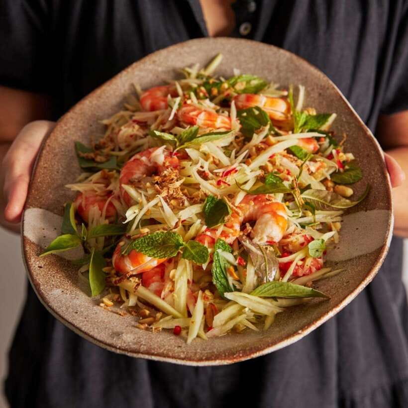 Hoi An: Cooking Class + basket boat (free transfer in Hoian) - What the Cooking Session Feels Like