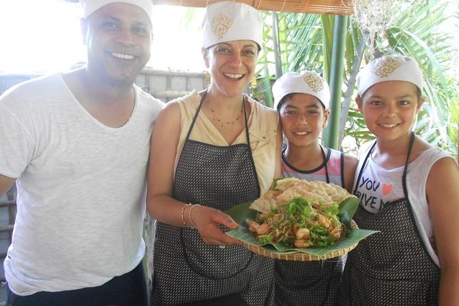 Hoi An Cooking Class(Market,BasketBoat Crabfishing&Cooking Class) - The two-hour cooking class with Chef Tam and other local instructors