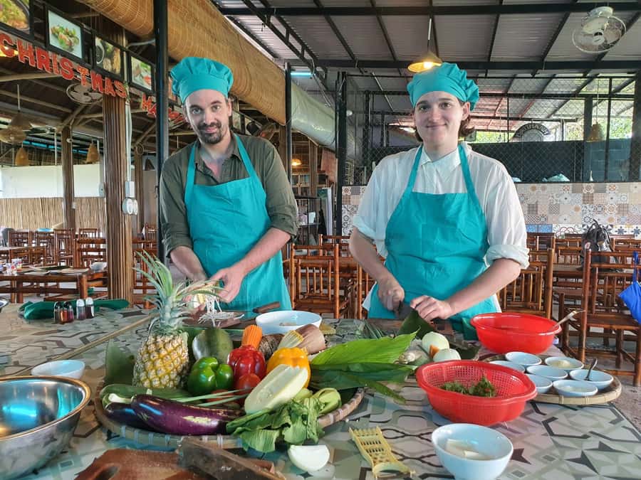 Hoi An Cooking Class With Market and Bamboo Basket Boat Tour - The people make the class feel personal