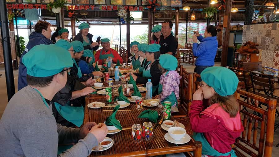 Hoi An Cooking Class With Market and Bamboo Basket Boat Tour - Who should choose this experience?