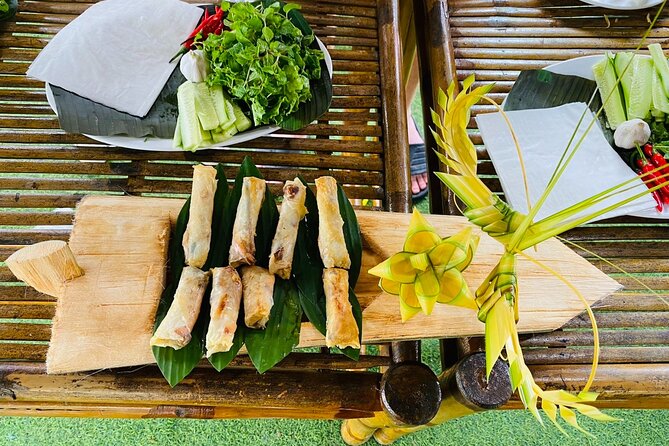 Hoi An: Cooking Class with Market, Lantern Making, Basket Boat - Making a traditional Hoi An lantern