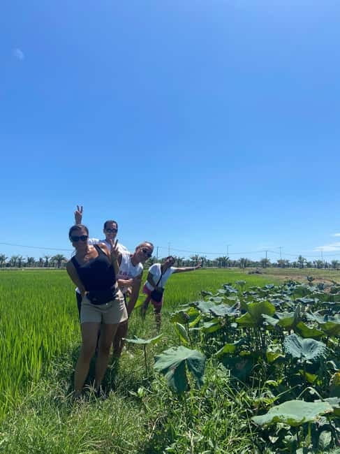 Hoi An: Countryside Biking - Eco Tour &Cooking Class Tra Que - Hoi An market shopping and bargaining