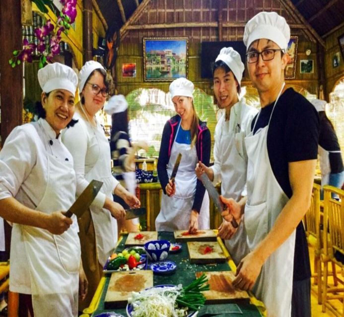 Hoi An Eco Village Cooking Class - Starting At The Hoi An Market
