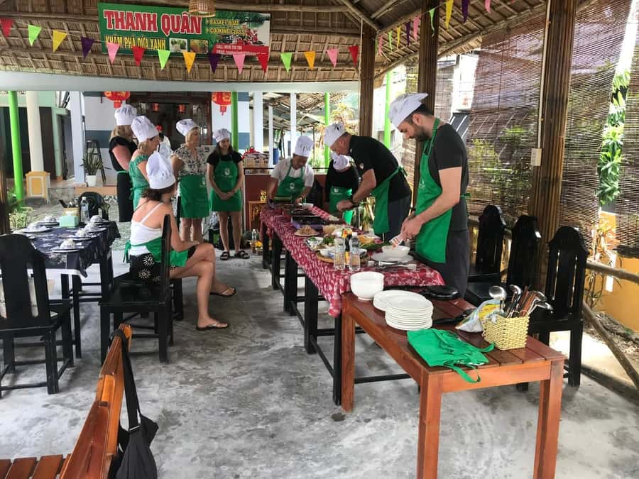 Hoi An : Lantern Making & Cooking Class With Local Family - A welcome drink before the cooking lesson