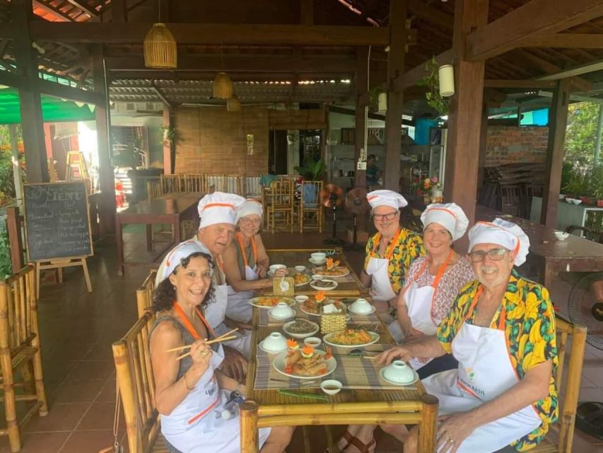 Hoi An: Local Family Cooking Class - Chicken, vegetables, and steamed rice