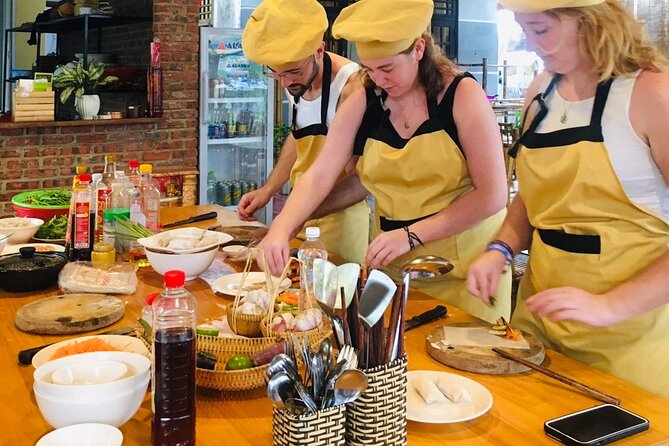 Hoi An Local Market and Vegetable Village Cooking Class - Timing, weather, and cancellation
