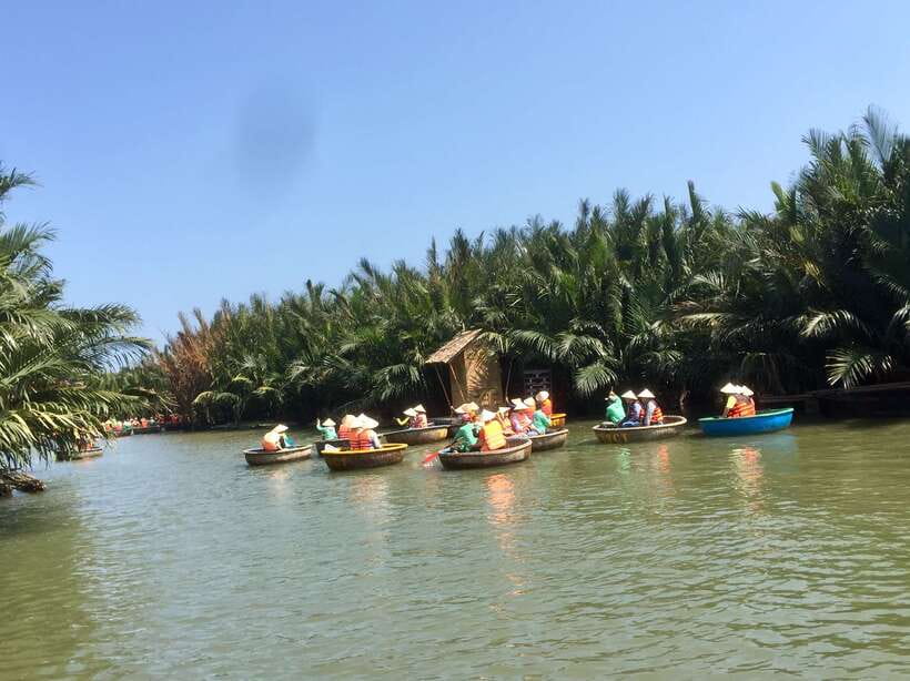 Hoian/Danang: Eco Cooking Class, Cruise Trip, Basket Boat - Guide quality and the pace of the day