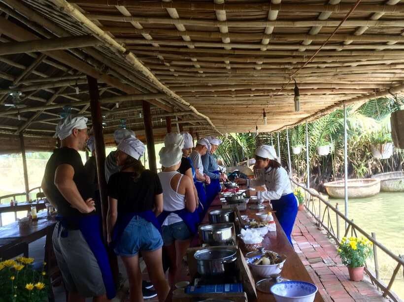 Hoian/Danang: Eco Cooking Class, Cruise Trip, Basket Boat - Who should book this tour?