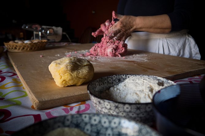Homemade fresh pasta cooking class - Timing, group size, and the solo-booking warning