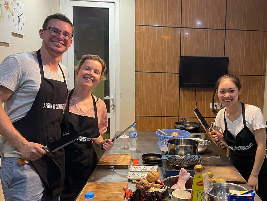 Hue: Home Vegan/Vegetarian Cooking Class with Local Girl - Preparing Hue-style vegetarian dishes