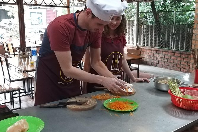 Hue Specialty Food Cooking Class - Pickup, meeting point, and the return journey