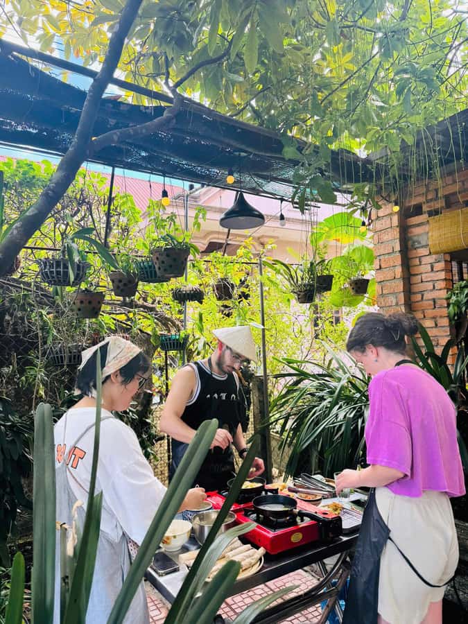 Hue: Traditional Vietnamese Cooking Class - Finding the house on Hoàng Quốc Việt Street
