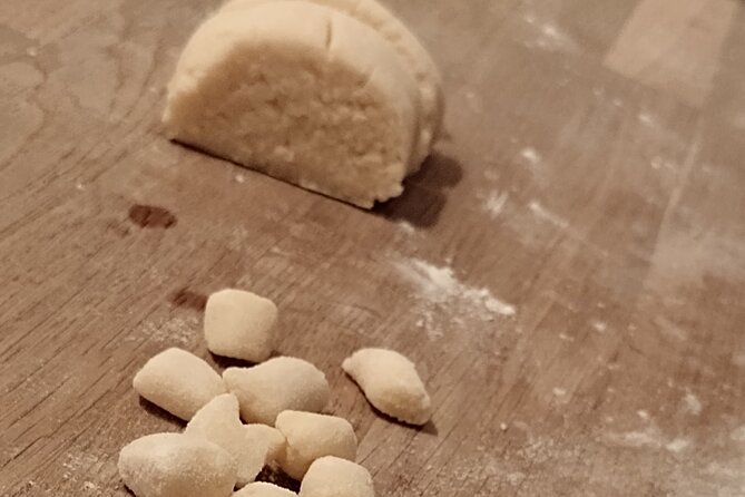 I offer cooking lesson of Amalfi tradition - Sergio and Bistra make the home setting personal