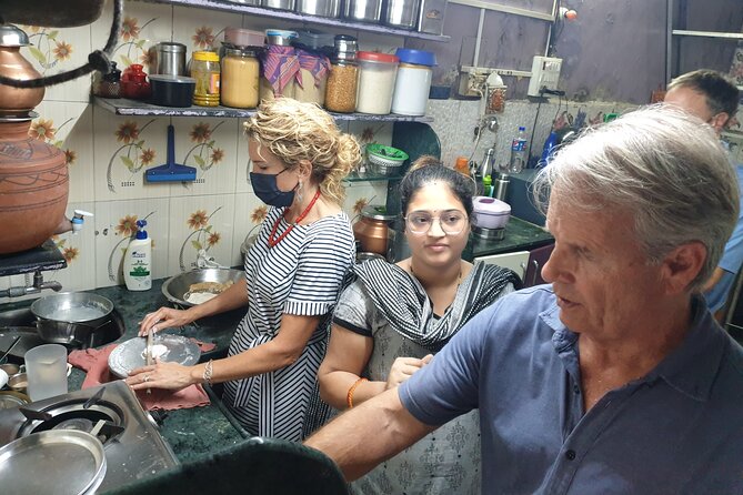 Indian Curry 5-Hour Cooking Classes In Mumbai - The pottery area adds a local craft lesson
