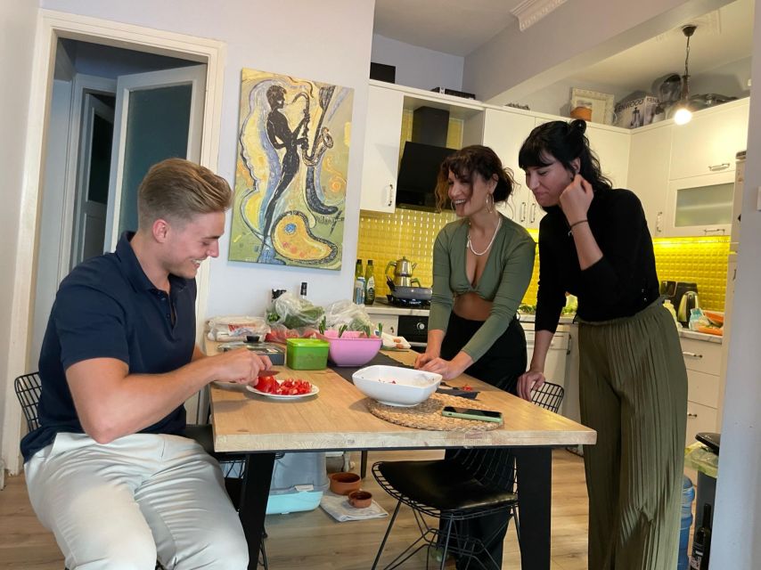 Istanbul: Vegan/Vegetarian Cooking Class with Locals at Home - Should You Book It?