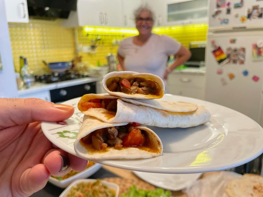 Istanbul: Vegan/Vegetarian Cooking Class with Locals at Home - A Two-and-a-Half-Hour Shared Meal