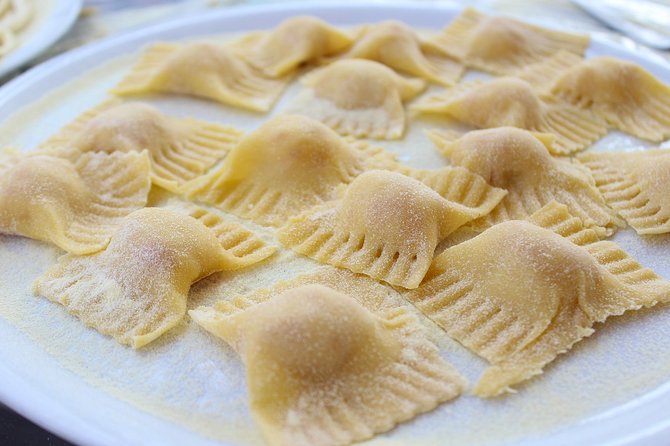 Italian Cooking Class and Wine Tasting in Tuscany - Who will enjoy this most