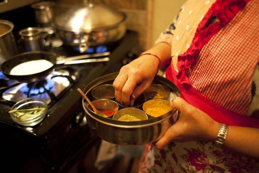 Jaipur: Cooking class at the host family's house for 3 hours - Cooking in Mansarovar Instead of Watching a Demonstration