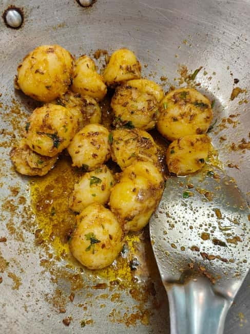 Jodhpur 11 Dishes Cooking Class With REKHA Pick Up & Drop OF - Sharing the meal in a family setting