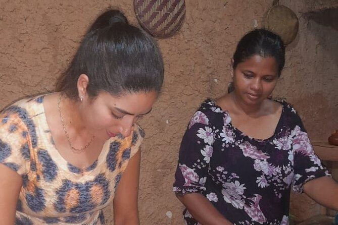 Kandy Village Cooking Class - Cooking beside a local family