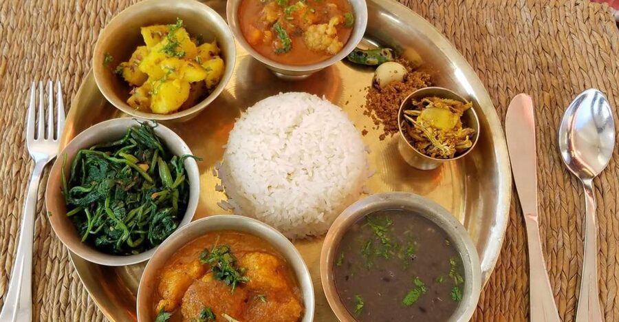 Kathmandu: 3-Hours of Cooking Class with Meals - Shopping for fresh ingredients