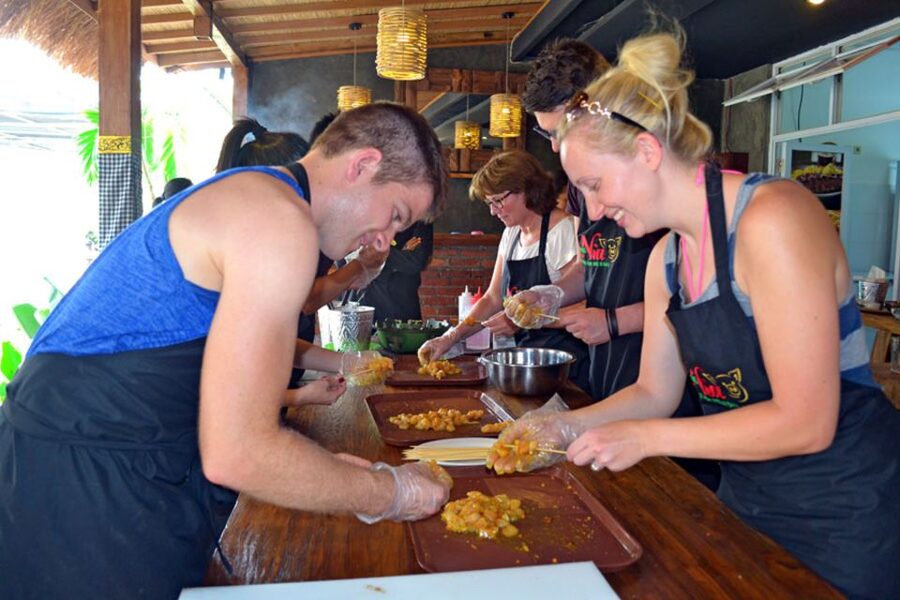 Kathmandu: 3-Hours of Cooking Class with Meals - What the four-hour schedule means